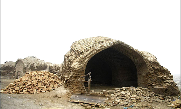 Nik Pey Caravanserai